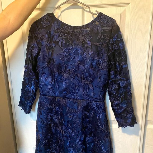 Brand New A-Line Mother of the Bride Dress Elegant Jewel Neck Tea Length Lace - Picture 3 of 6